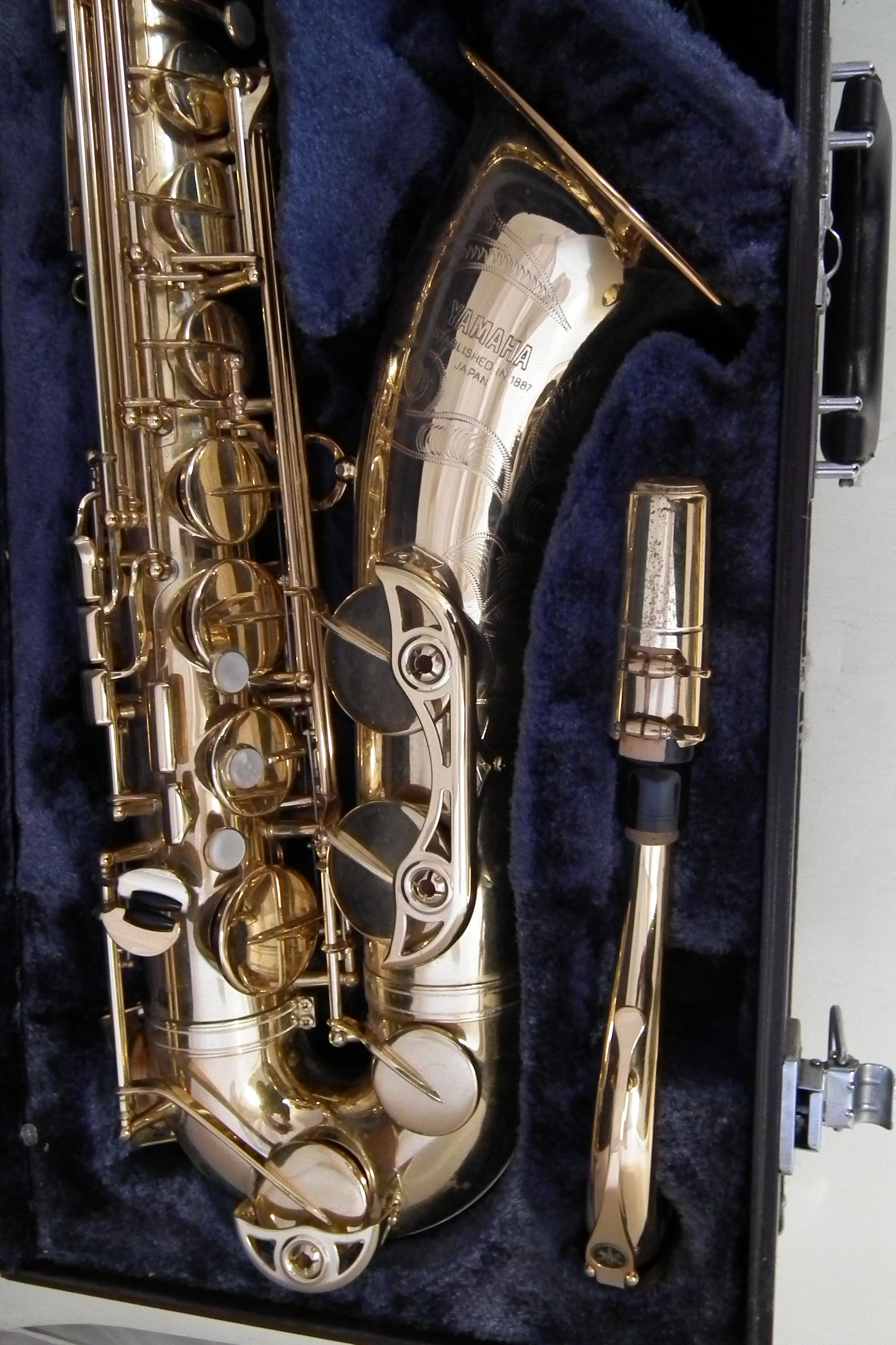 Yamaha Saxophone - Image 16 of 17