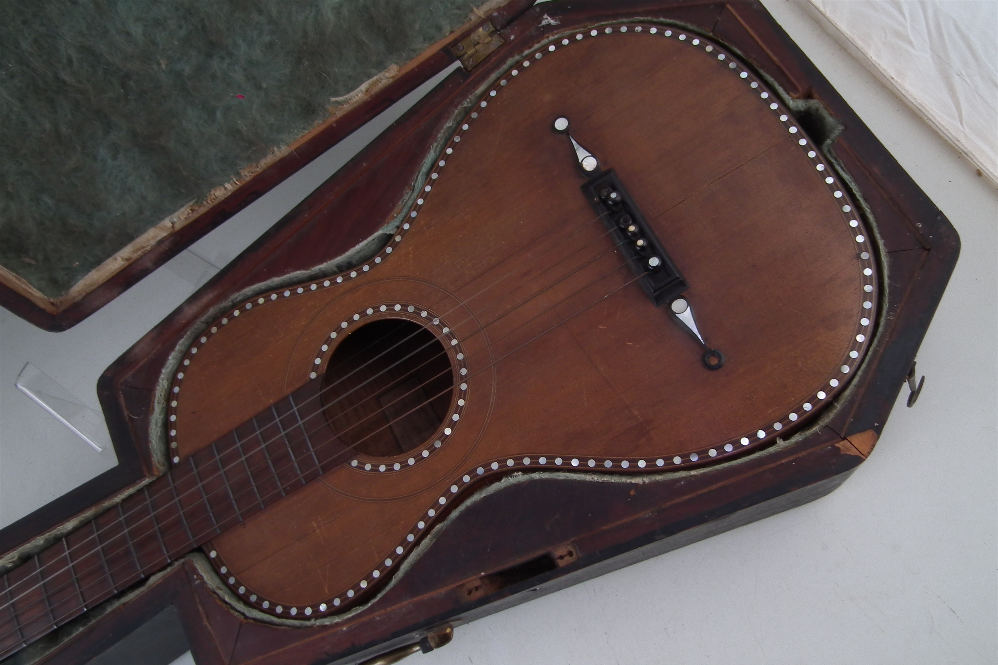 Panormo guitar in case - Image 17 of 19