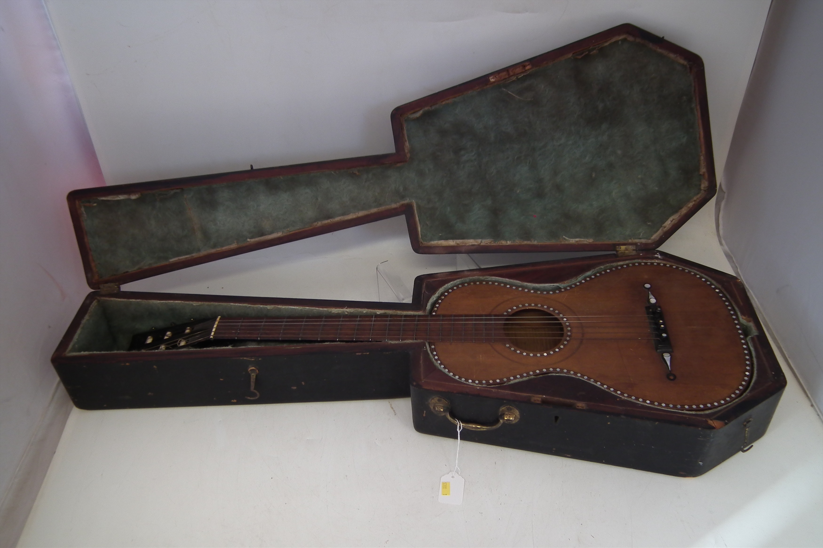 Panormo guitar in case - Image 16 of 19