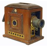 "The Pullman Lantern", S.J.L & Co. magic lantern slide projector No. 14112 Condition reports are not