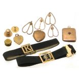 A selection of 9ct gold jewellery, to include lockets, dress studs, split pearl choker necklace etc.