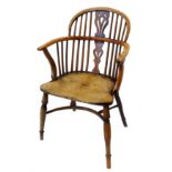 Mid 19th century yew and elm low-back Windsor chair