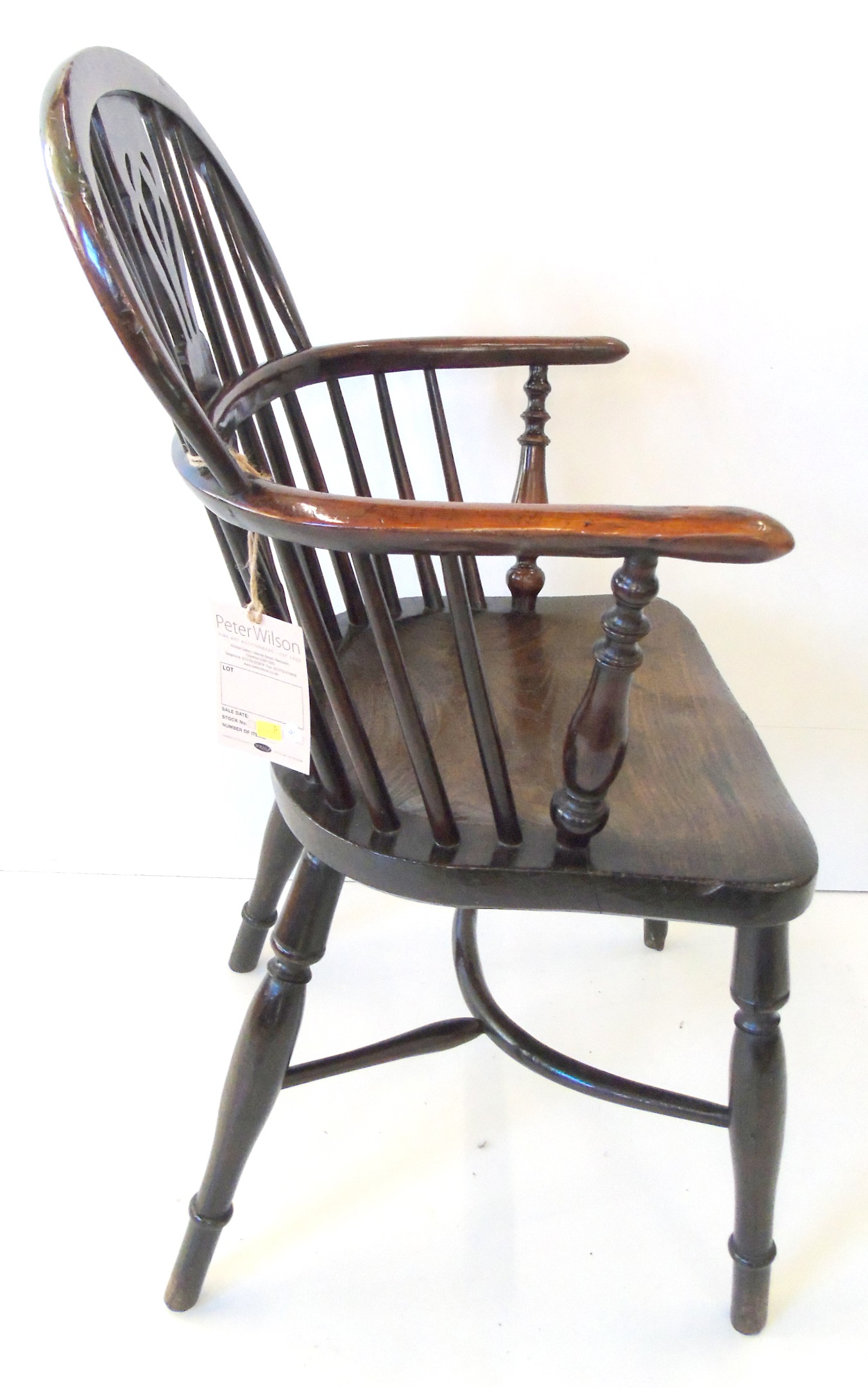 Early 19th century yew and elm low-back Windsor chair - Image 6 of 9