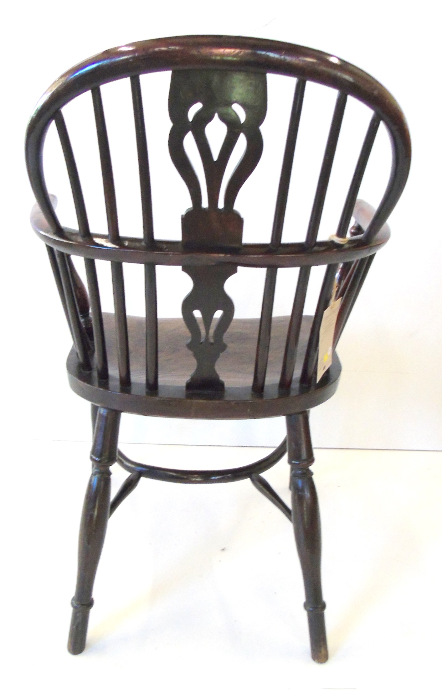 Early 19th century yew and elm low-back Windsor chair - Image 9 of 9