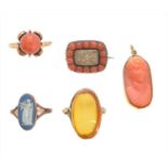 A selection of jewellery,