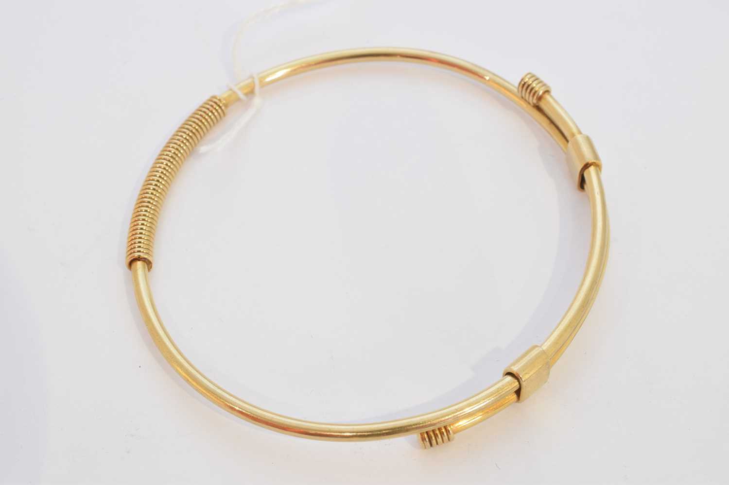 A 9ct gold Gucci bangle, - Image 4 of 6