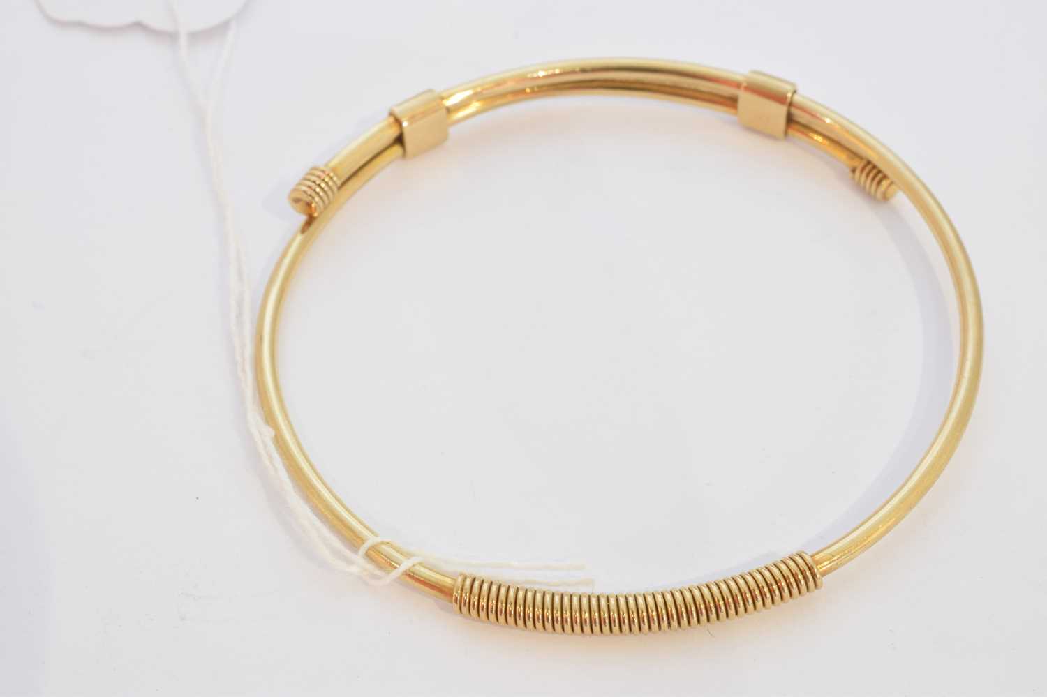 A 9ct gold Gucci bangle, - Image 5 of 6