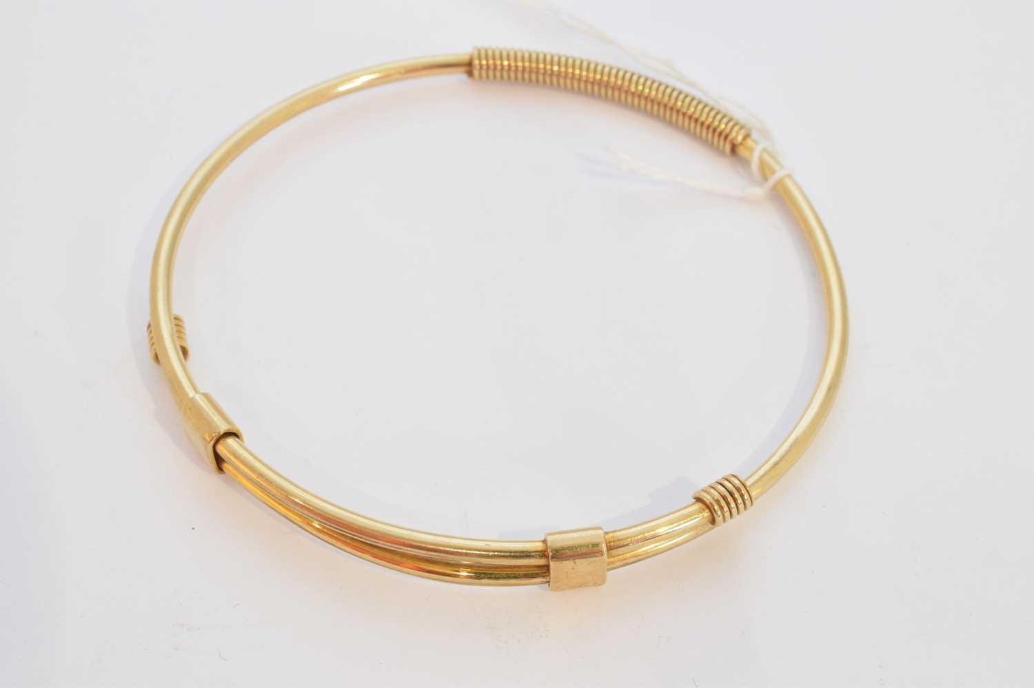 A 9ct gold Gucci bangle, - Image 6 of 6