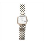 A stainless steel Gucci quartz wristwatch,