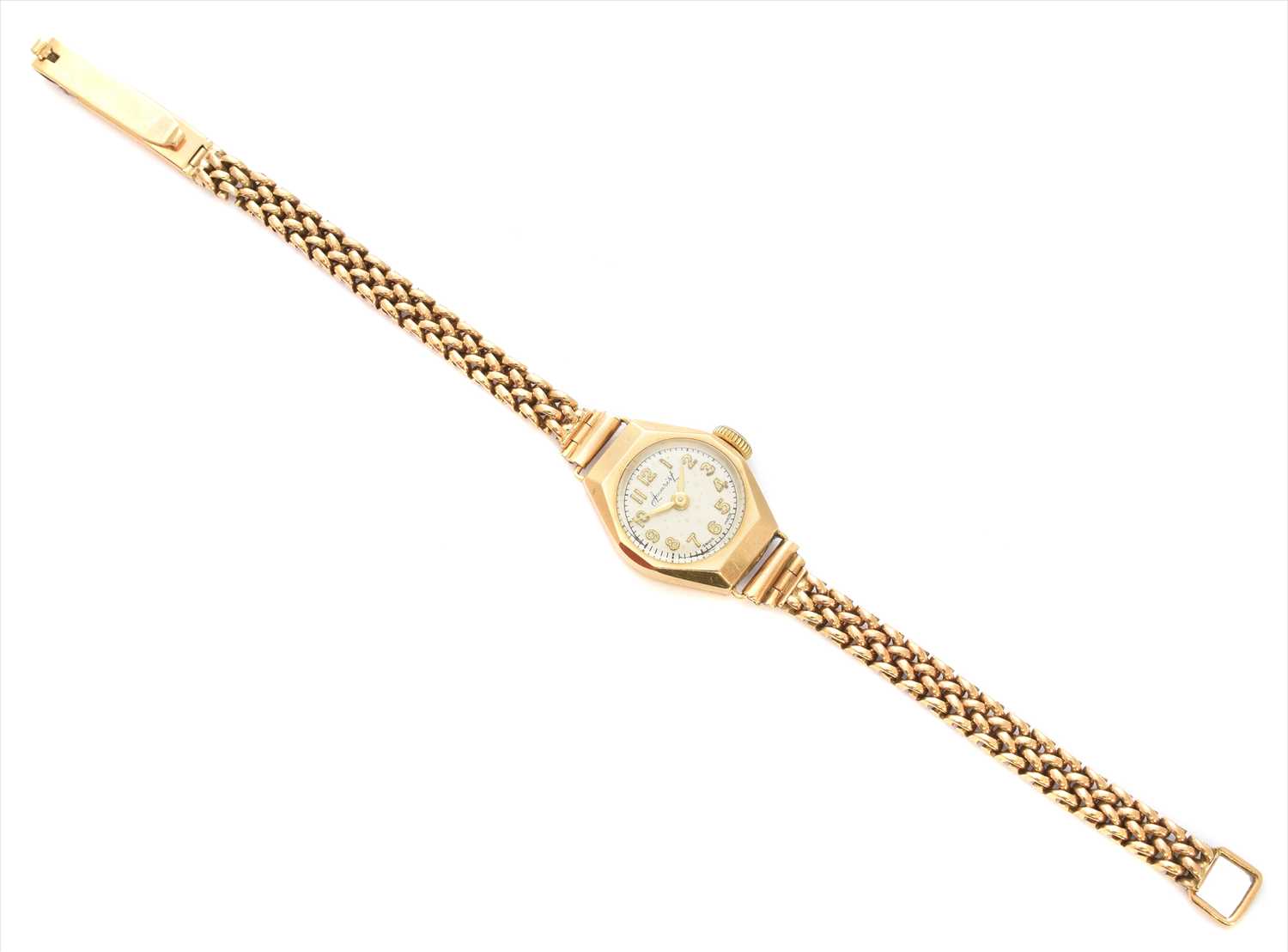 A ladies 9ct gold Accurist wristwatch,