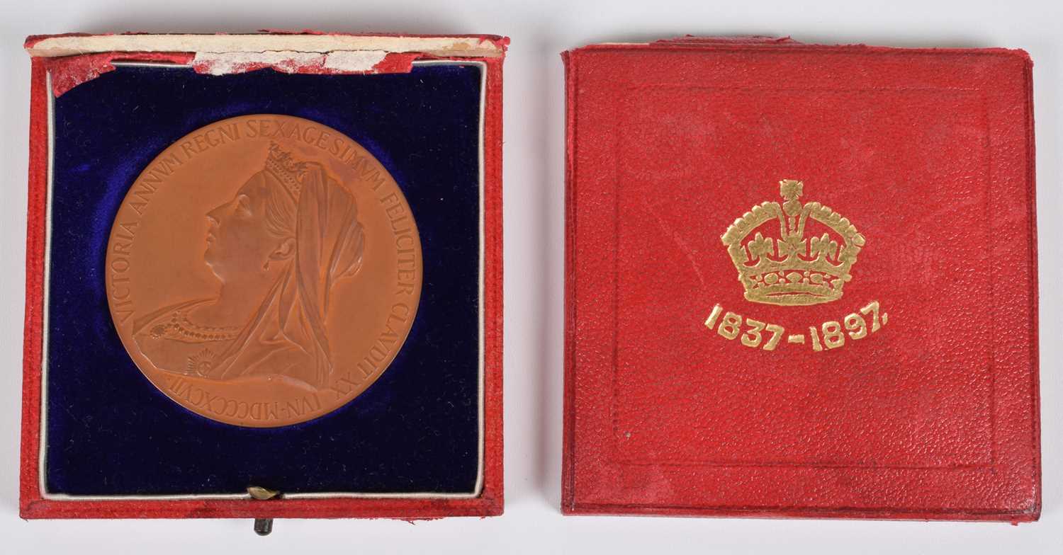 Queen Victoria Diamond Jubilee 1897 bronze medal by G. de Saulles, diameter 56mm, in original fitted