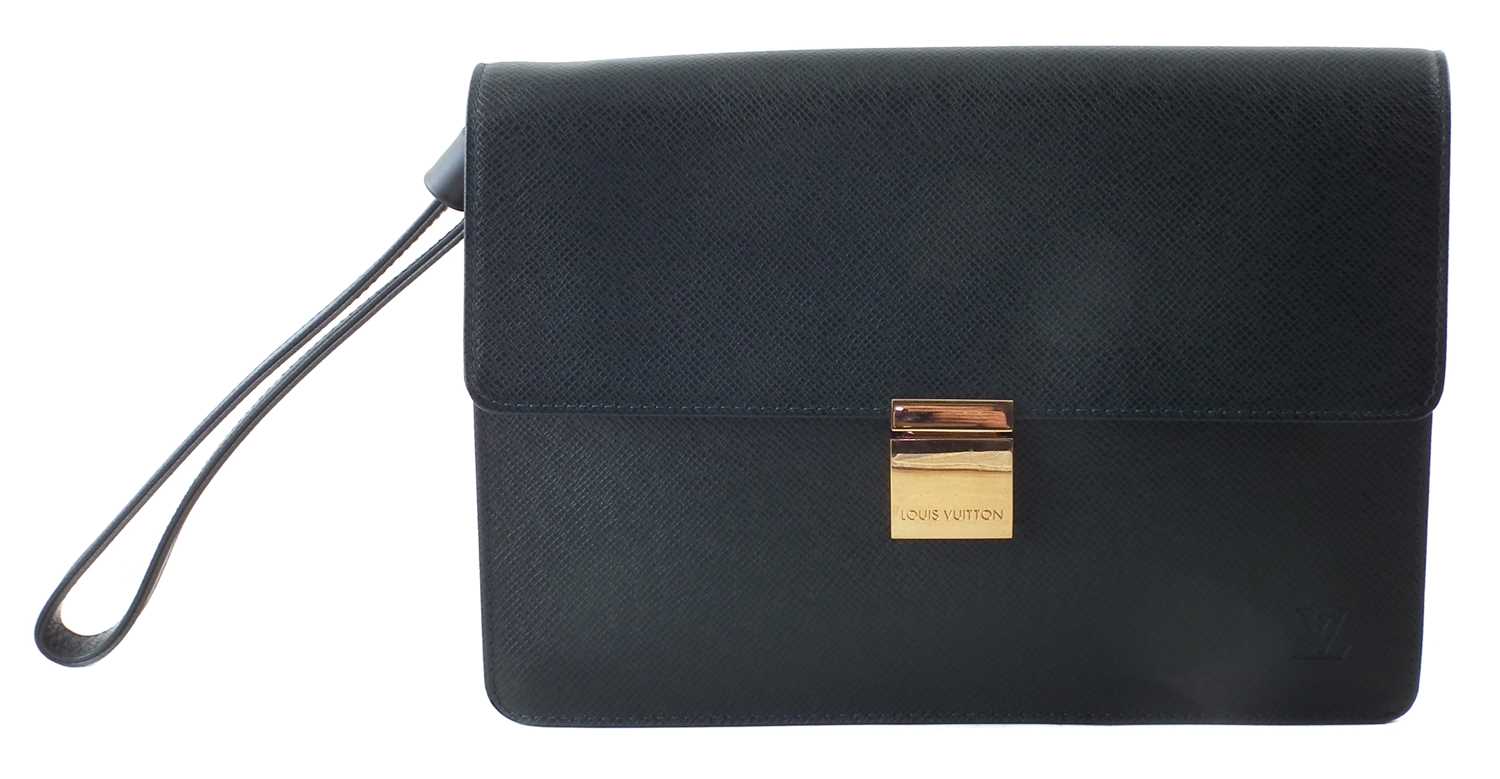 A Louis Vuitton Selenga handbag,