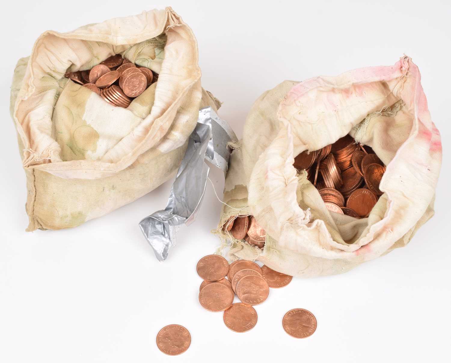 Two bags of Great Britain, Queen Elizabeth II, 1967 pennies and halfpennies, uncirculated (2).