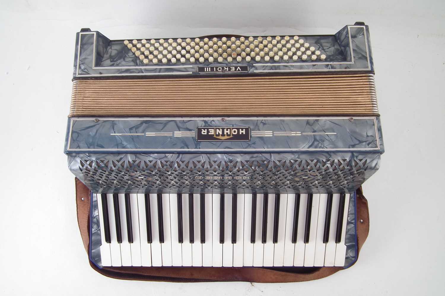 Hohner Verdi III piano accordion in case. - Image 2 of 5