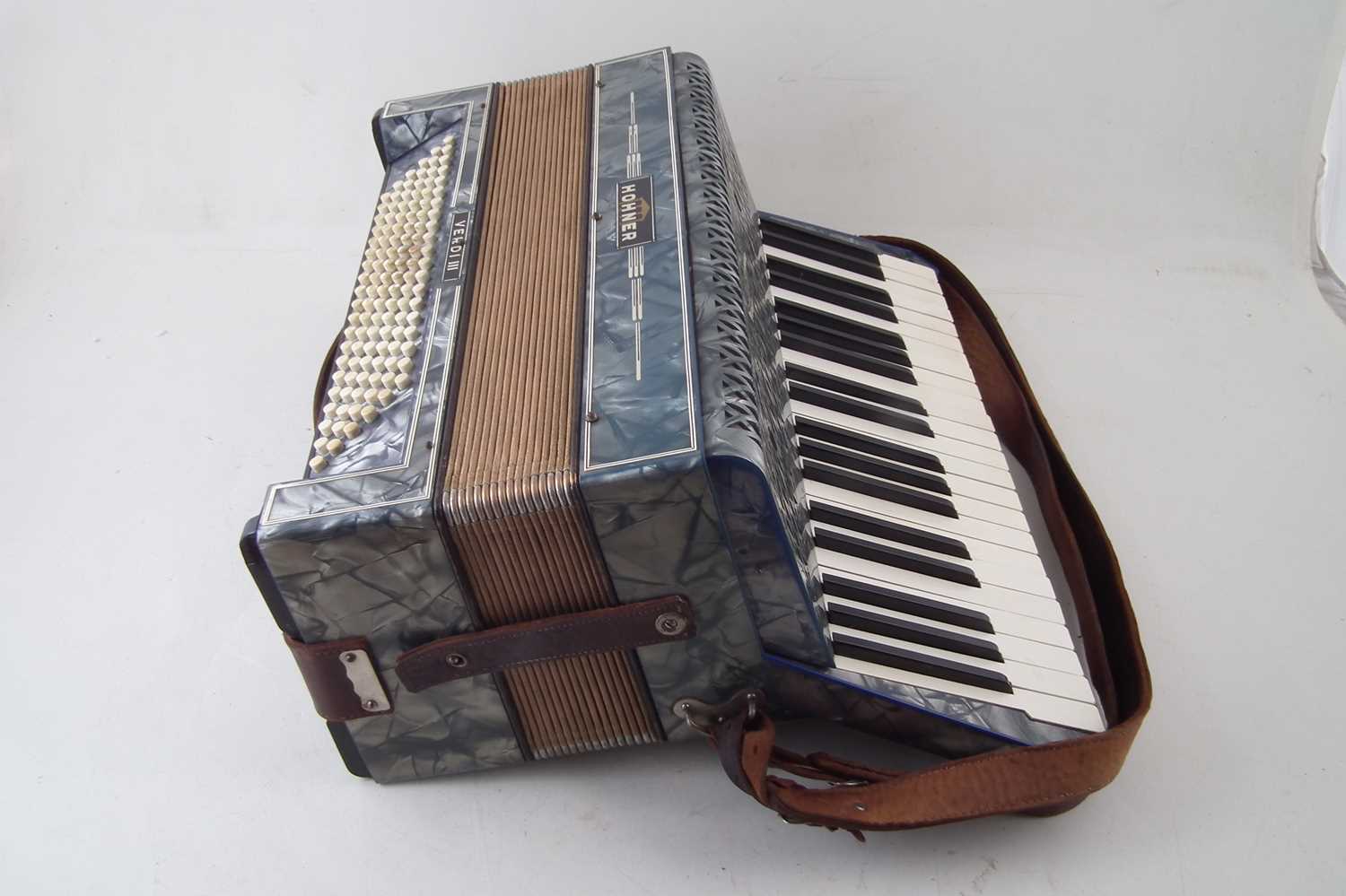 Hohner Verdi III piano accordion in case. - Image 3 of 5