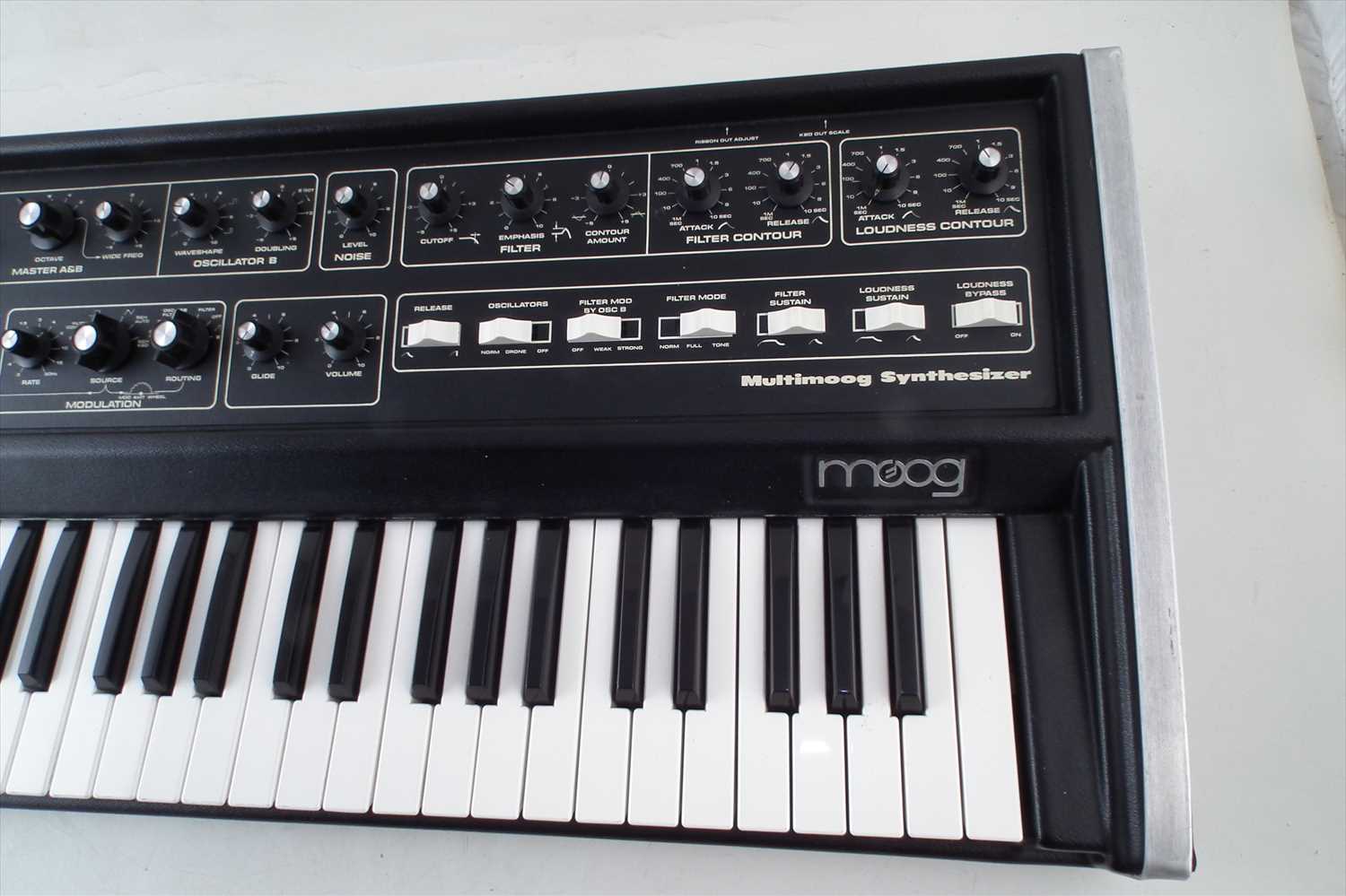 Moog Multimoog synthesizer - Image 5 of 17