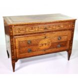 Late 18th-century Italian commode chest