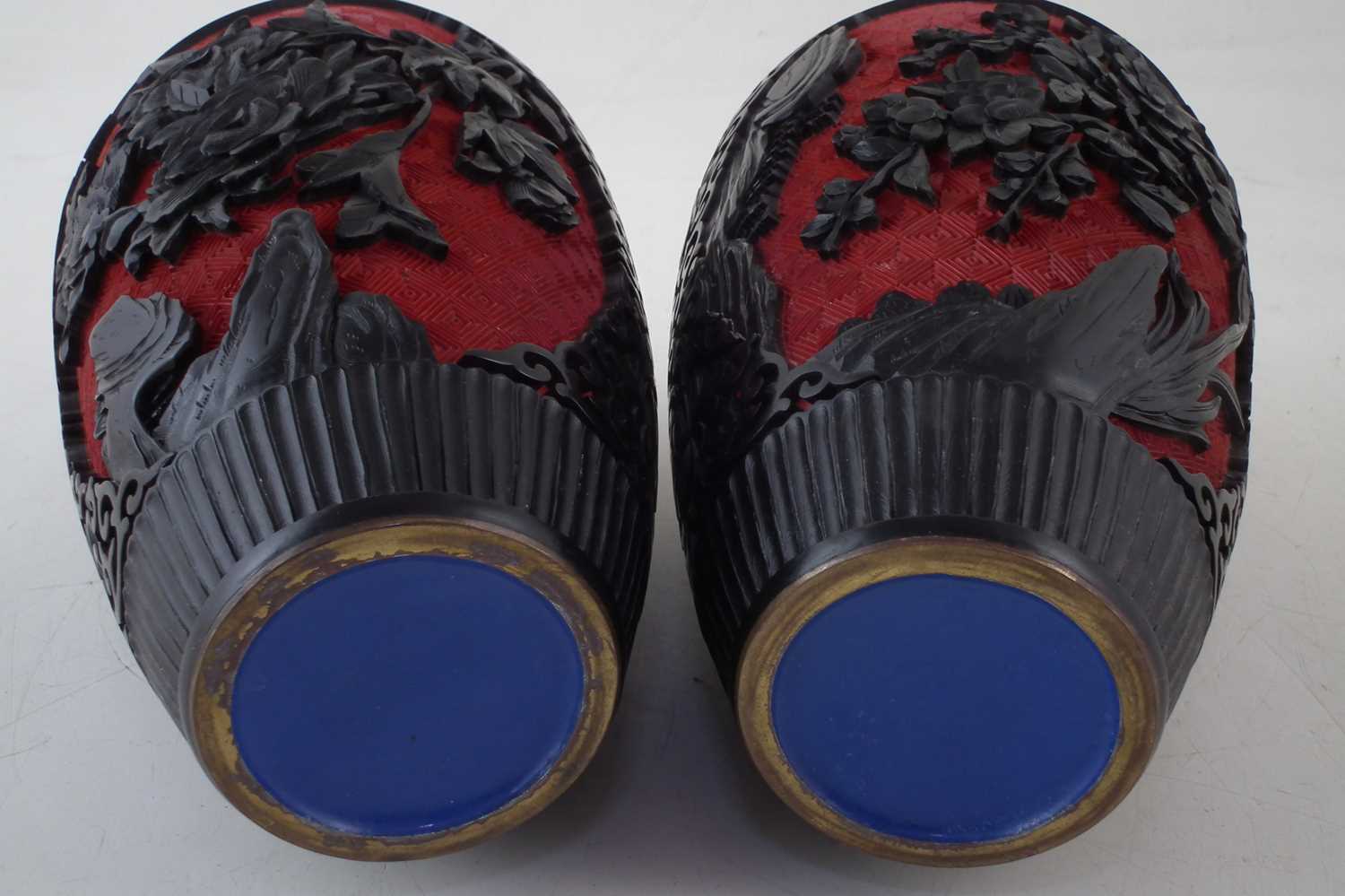 Pair of Chinese Cinnabar Lacquer vases - Image 6 of 6