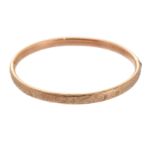 A hingled bangle,