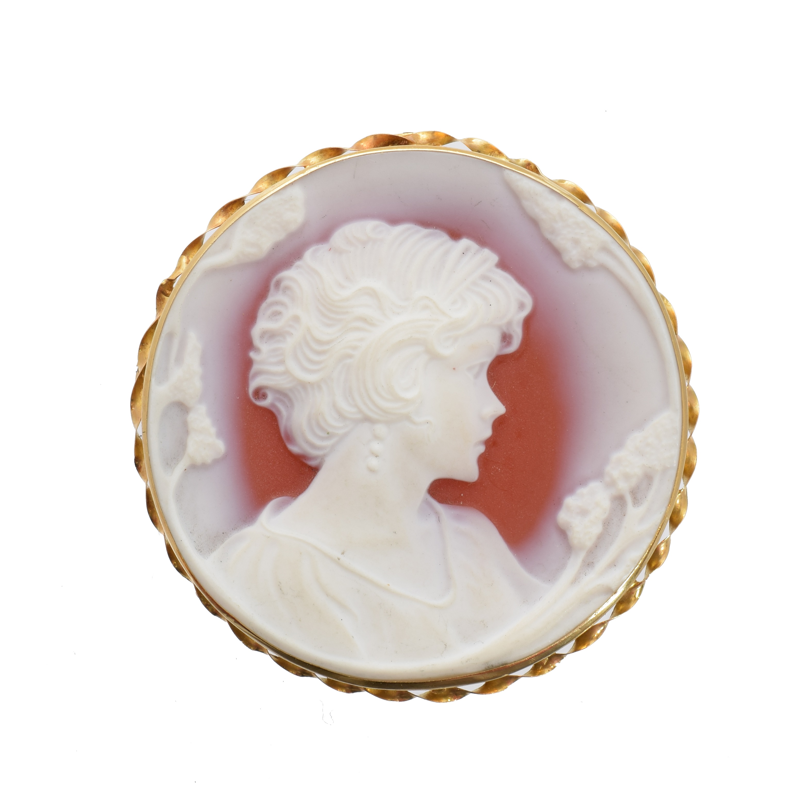 A cameo brooch,