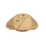 A 9ct gold signet ring,