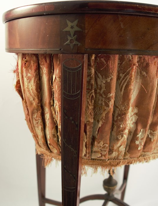 An oval mahogany worktable, with rising lid, with wool bowl below, raised on outswept D shaped - Image 3 of 5