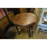 A CENTRE TABLE, DIAMETER 26.5INS X HEIGHT 26.5INS