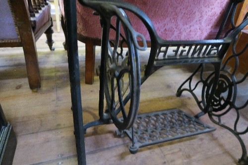 A TREADLE SEWING MACHINE BASE WITH NEW TOP, 32INS X 20.5INS X HEIGHT 29.5INS - Image 2 of 3