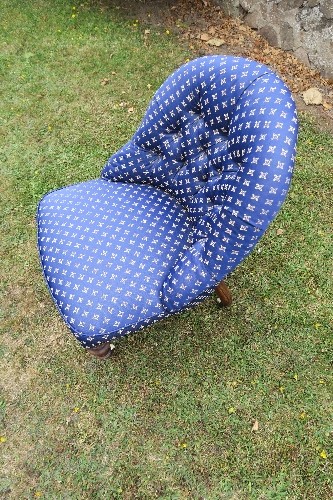 A Victorian childs button back chair, with blue fabric - Image 2 of 6