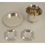 A pair of silver ashtrays, of square form with engine turned decoration, Sheffield 1963, weight 1oz,