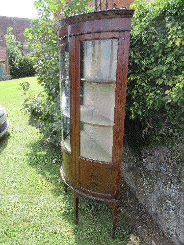 An Edwardian mahogany inlaid display cabinet - Image 2 of 3