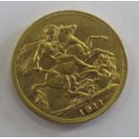 A 1911 gold sovereign