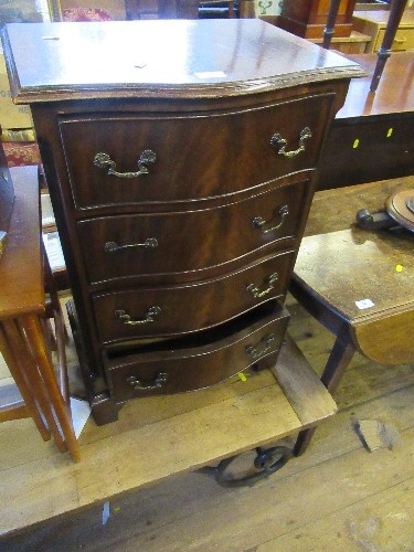 A small reproduction chest of four drawers, width 19.5ins