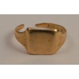 An 18 carat gold signet ring, shank is cut, 3.8g gross