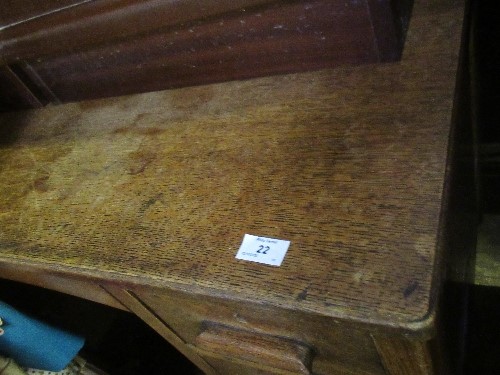 An oak knee hole desk, fitted with a central drawer flanked by three drawers to each side, 42ins x - Image 2 of 2