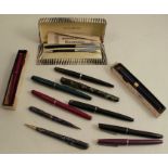 A collection of fountain pens, to include a boxed Parker Junior, a boxed Parker "17", a green