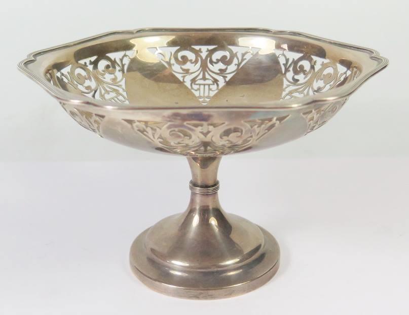 A George V Silver Stemmed Dish with pierced foliate scroll decoration, Sheffield 1919, Walker &