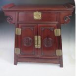 A Chinese Rosewood Cabinet, 73(w)x35(d)x73.5(h)cm