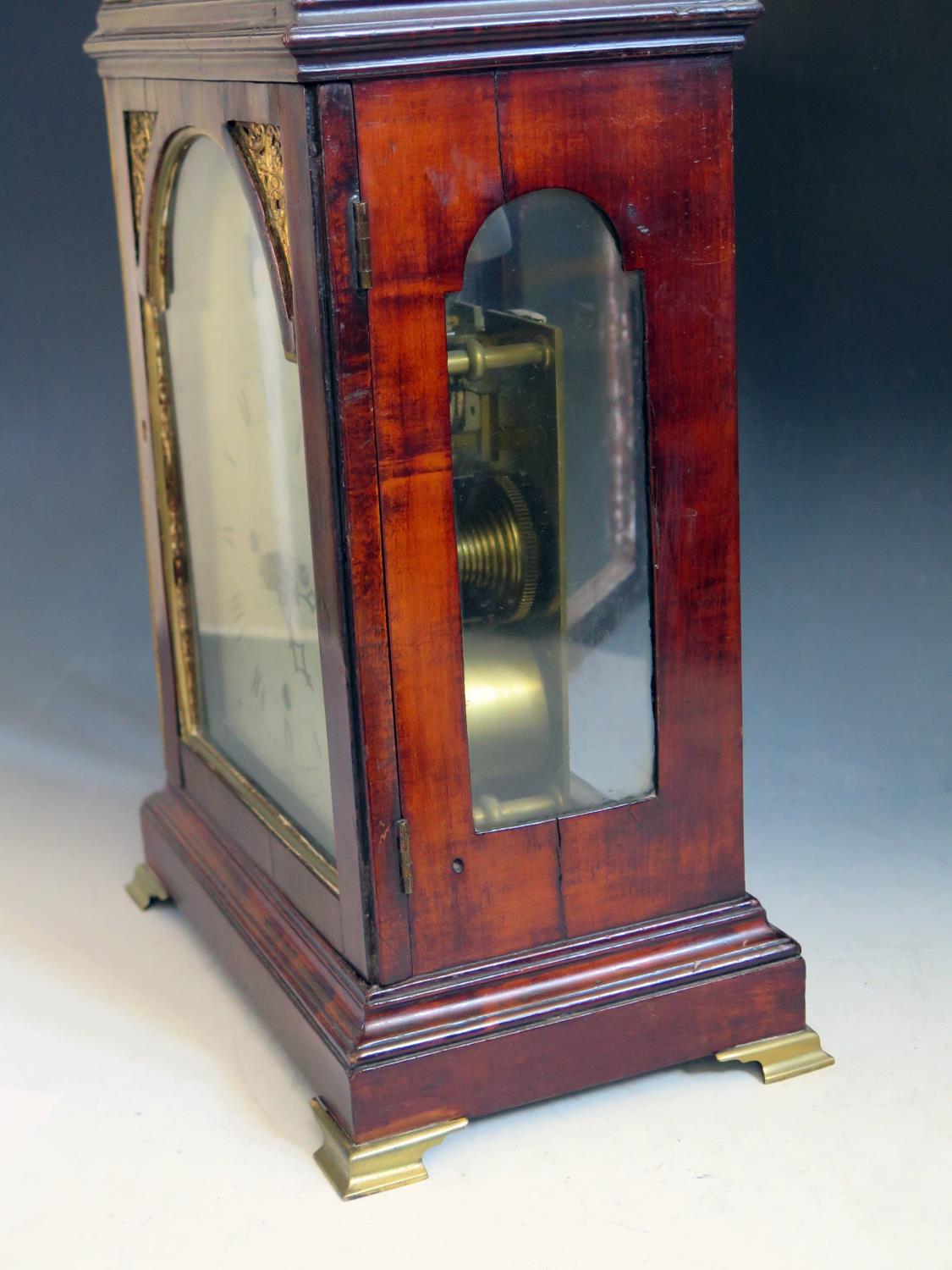 James Stewart of Glasgow _ A George III Scottish Mahogany Cased Bracket Clock with bell top - Image 6 of 7