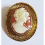 A Modern 9ct Gold Mounted Shell Cameo Brooch, 35x27mm, 7.5g