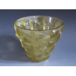 A René Lalique Yellow Moissac Vase, engraved mark to base, 12.5cm high