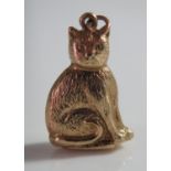 A 9ct Gold 'Lucky Cat' Charm, 0.8g, 21mm overall height