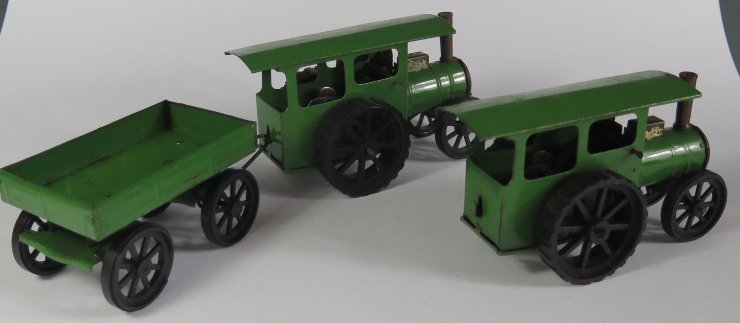 Two Triang Minic Clockwork Traction Engines (one motor needs attention) and one trailer. - Image 2 of 2