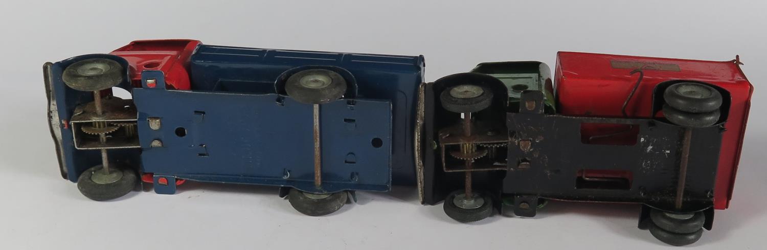 Two Triang Minic Clockwork Trucks. One in red and blue with working motor the other has a tipping - Image 3 of 3