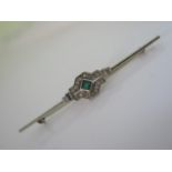 An Art Deco Emerald and Diamond Bar Brooch in an 18ct White Gold and Platinum Setting, emerald 3mm