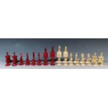 A 19th Century Bone Chess Set, kings 10cm, pawns 4cm