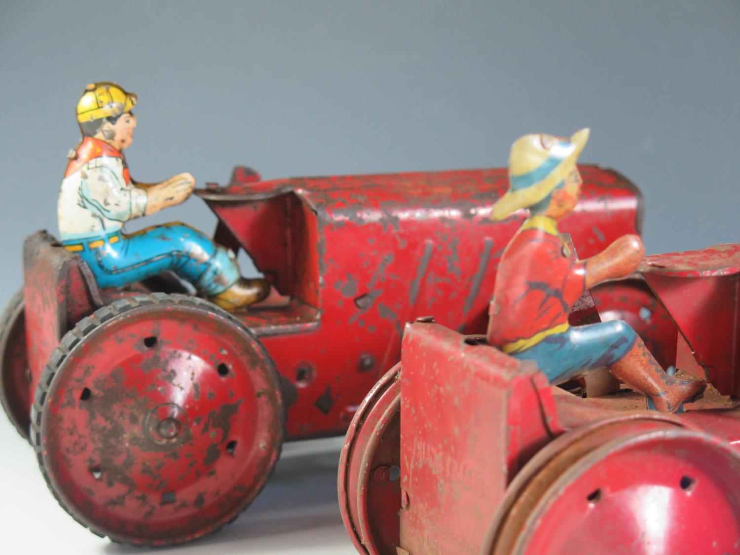 Three Triang Clockwork Tinplate No. 2 Tractors, one motor needs attention. - Image 3 of 3