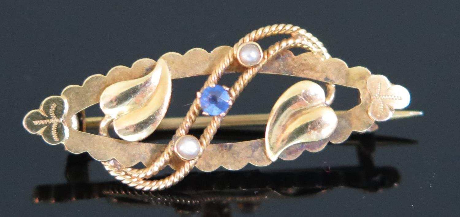 A Victorian 9ct Gold, Sapphire and Pearl Brooch, stamped H&N, 1.7g, 32mm