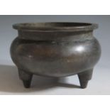 A Chinese Bronze Censer with four character mark to base, 13.5(w)x9(h)cm