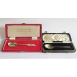 A Cased Elizabeth II & Prince Philip Silver Wedding Anniversary Commemorative Spoon, Sheffield 1971,